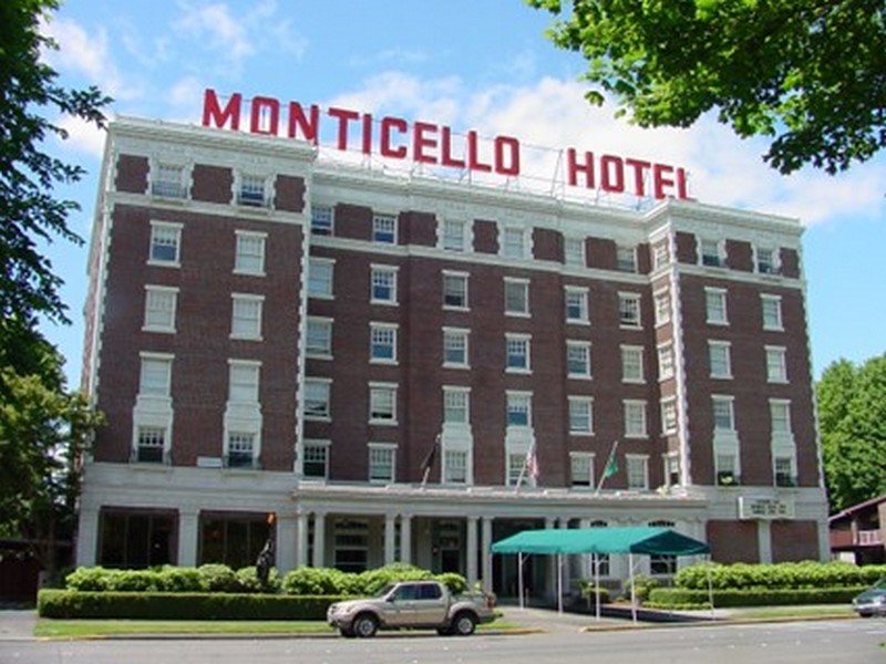 The historic Monticello Hotel in Longview, WA, built in 1923, showcasing its architectural significance.