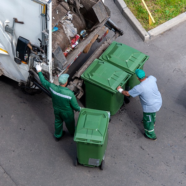 clean dumpster pad